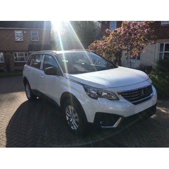 2018 BRAND NEW PEUGEOT 5008 ACTIVE Panoromic Glass Roof, Smart Phone Charge